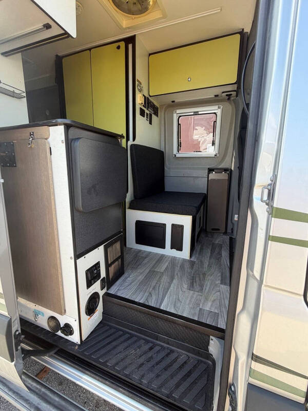 mercedes-benz sprinter cargo van 2017 WD3FE7CD9HP391360 image mercedes-benz sprinter cargo van 2017 WD3FE7CD9HP391360 image